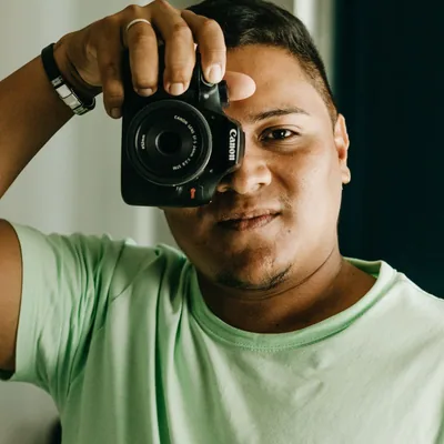 Wesley Tran, how-to creator who bought YouTube subscribers from BoostPals, 481% growth