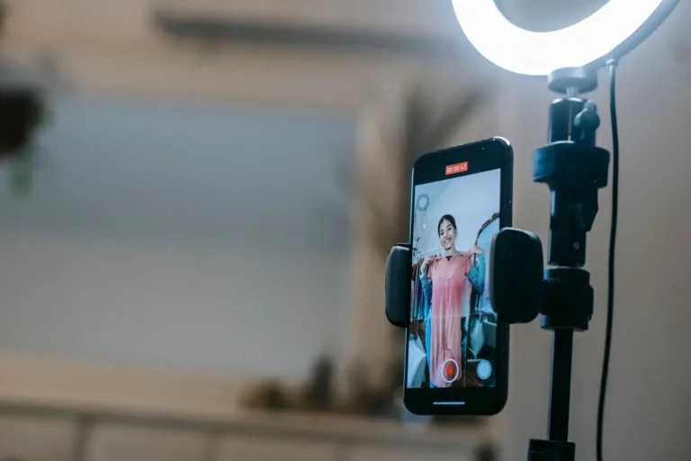 Buy Instagram Engagement Package: Prices & Safe Tips